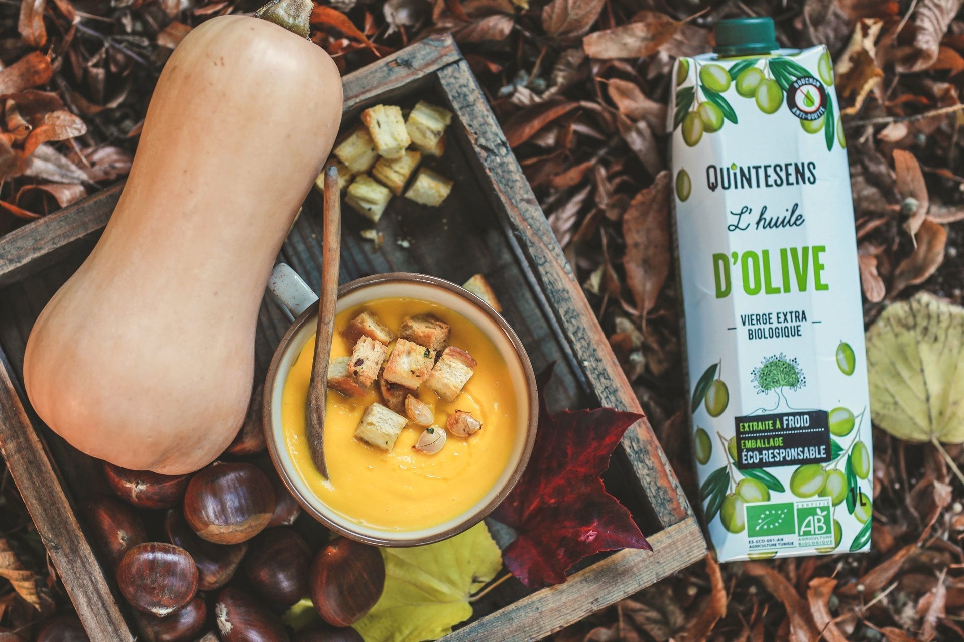 VELOUTÉ DE BUTTERNUT ET CROÛTONS AUX HERBES