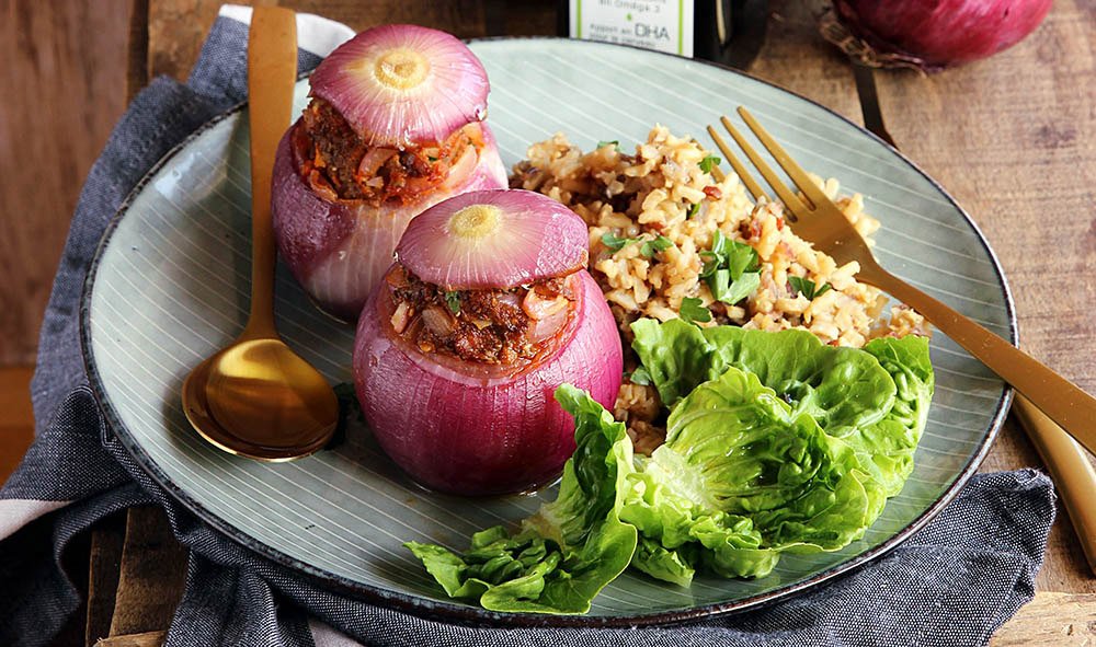 OIGNONS ROUGES FARCIS AU BOEUF ET GRAINES DE CHIA