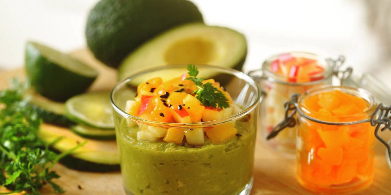 VERRINE DE GUACAMOLE AVEC BRUNOISE FRUITÉE