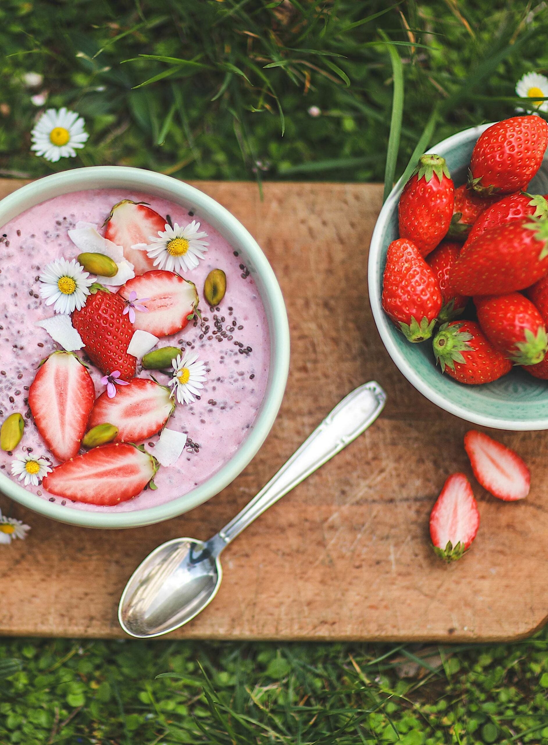 Smoothie bowl fraises et graines de chia